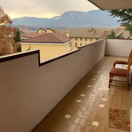 - Vittorio Veneto - Parcheggio Incluso