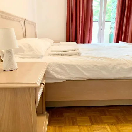 - Vittorio Veneto - Parcheggio Incluso